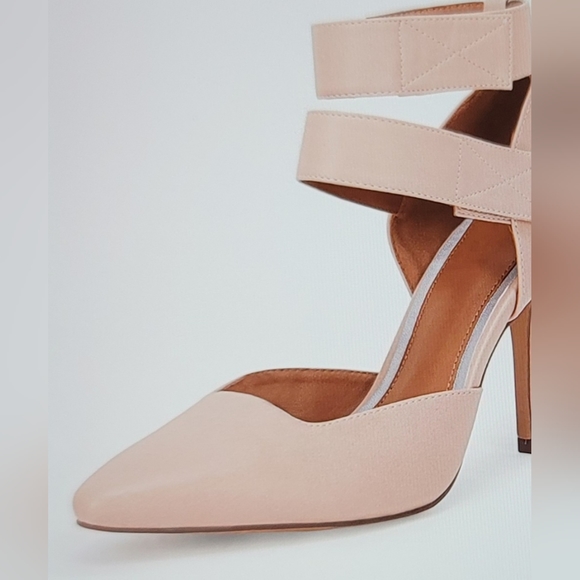 NIB PINKISH TAN DOUBLE ANKLE STRAP VELCRO CLOSURE (YEAH) CLOSED TOE HEEL… - Picture 3 of 13